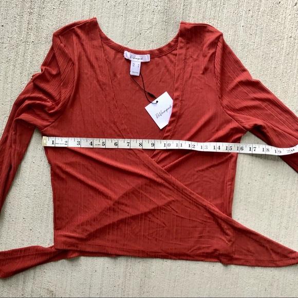 ReVamped Burnt Red Stretchy Tie Top size Medium Polyester Spandex Blend Crop Top - Picture 7 of 16